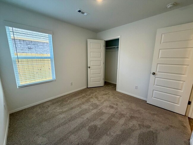 Building Photo - 8826 Preston Wood Dr