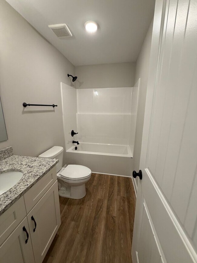 Building Photo - 1713 Golf Club Ln NW