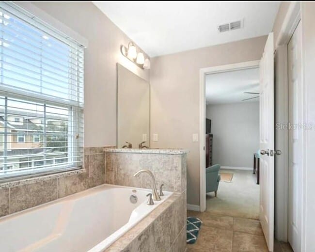 Building Photo - 3603 Sanctuary Dr