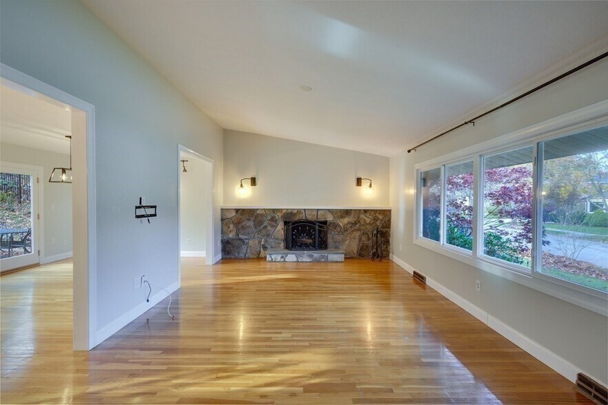 Building Photo - 93 Woodcliff Rd