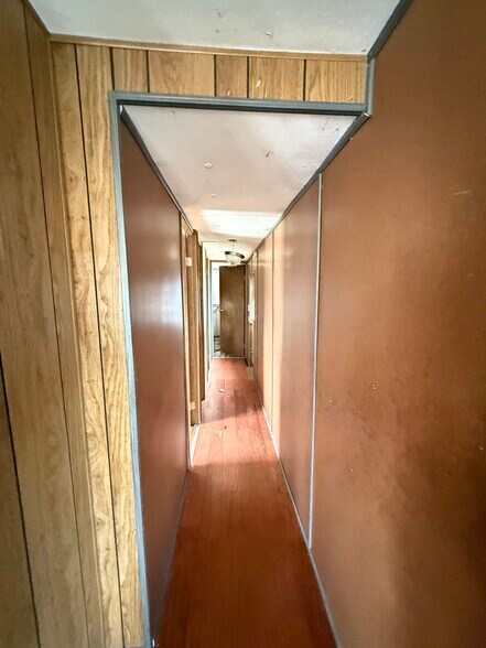 Building Photo - 920 Boardwalk Ln