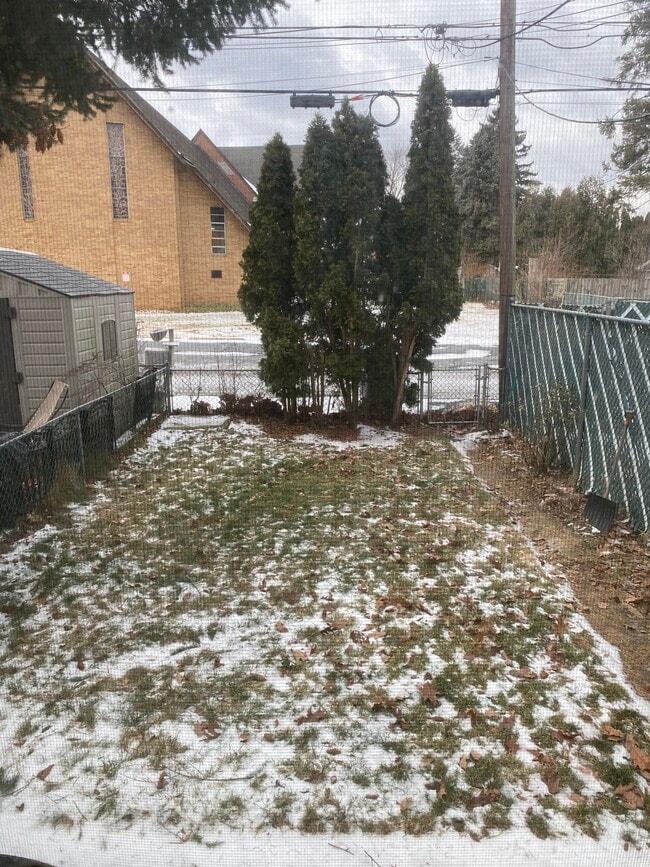 Building Photo - 1211 Wood St