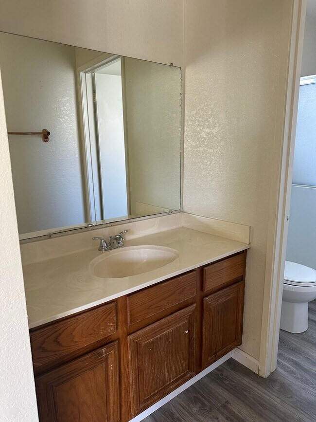 Building Photo - 3 Bedroom 2 Bath home in Vallejo