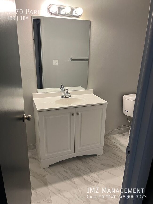 Building Photo - 5670 Pardee-Unit 6