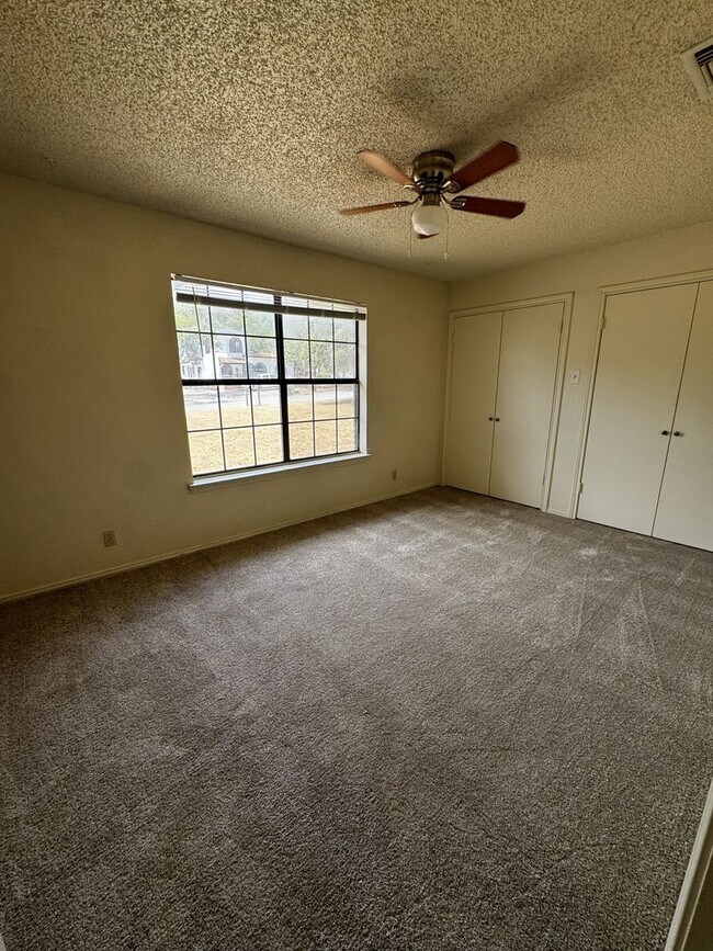 Building Photo - 2614 Bolivar St