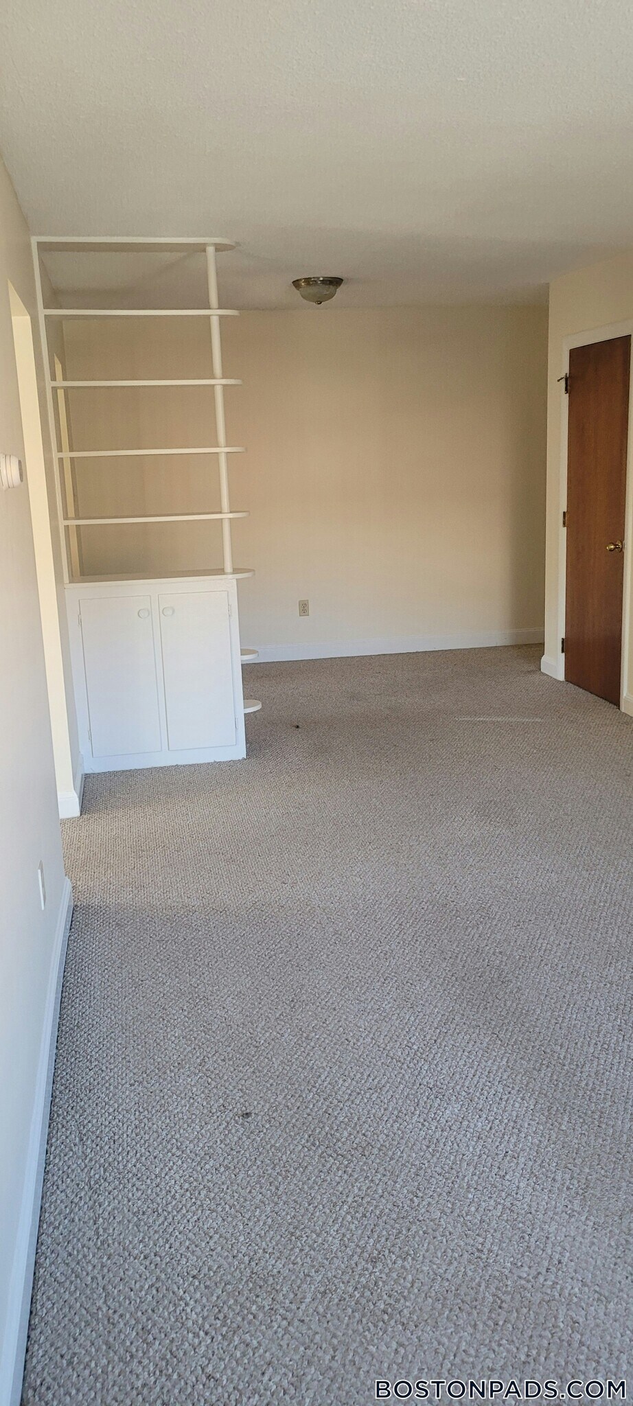 Building Photo - 11 Brattle Dr
