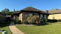 Building Photo - 85 Laurel Pl