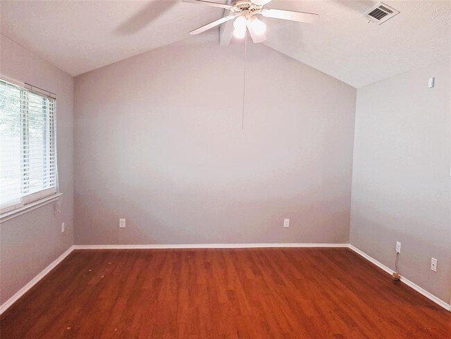Building Photo - 18834 Pine Trace Ct