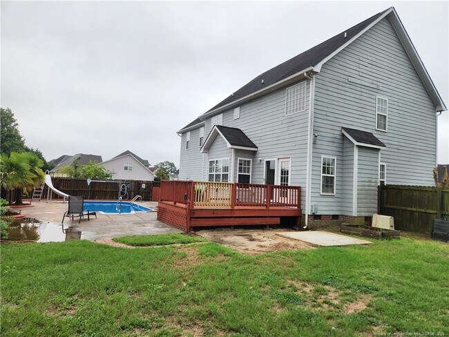 Building Photo - 2800 Franciscan Dr