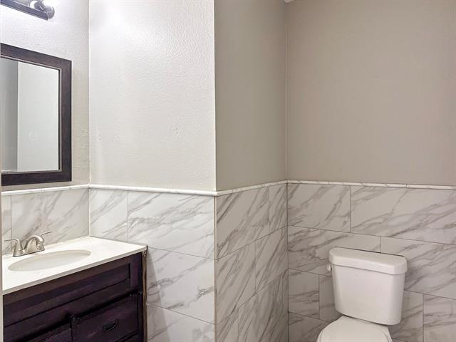 Building Photo - 2460 Chinkapin Way