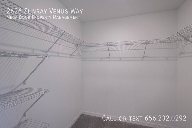 Building Photo - 2626 Sunray Venus Wy