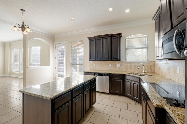Building Photo - 11122 Cape Primrose