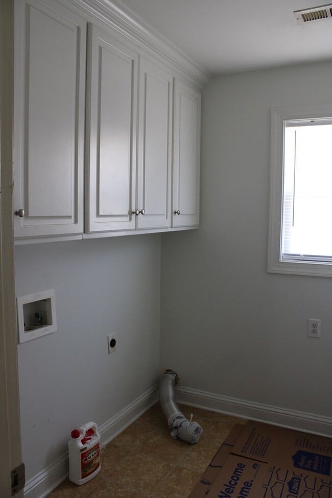 Building Photo - 4325 Blazing Star Ln NW