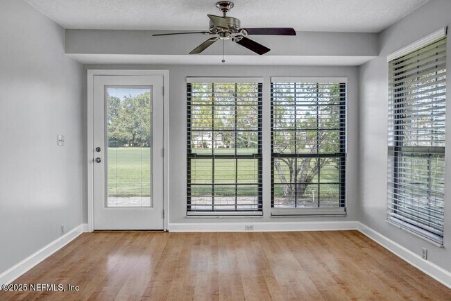 Building Photo - 101 Willow Pond Ln