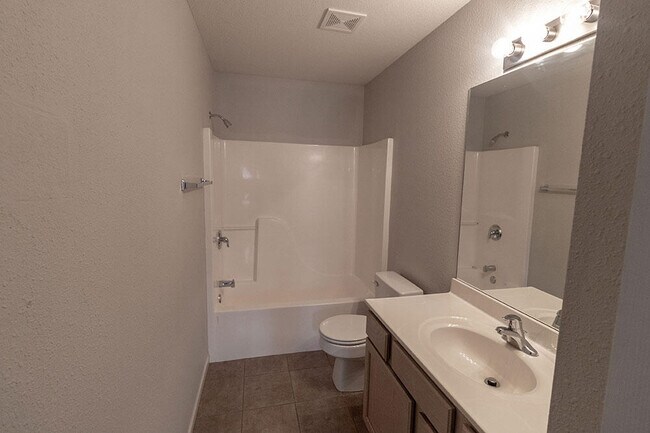 Building Photo - 4005 Snowy Owl Dr