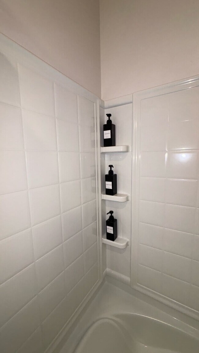 Building Photo - 1001 Marshall Ave