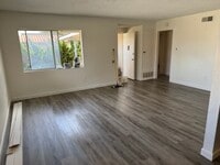Building Photo - Bardon
