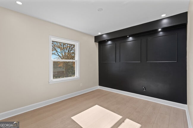 Building Photo - 1766 Flintwood Dr SE