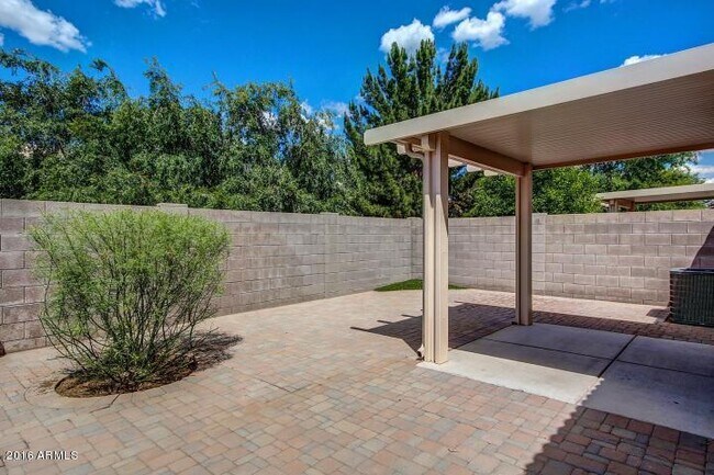 Building Photo - 7034 McMahon Way