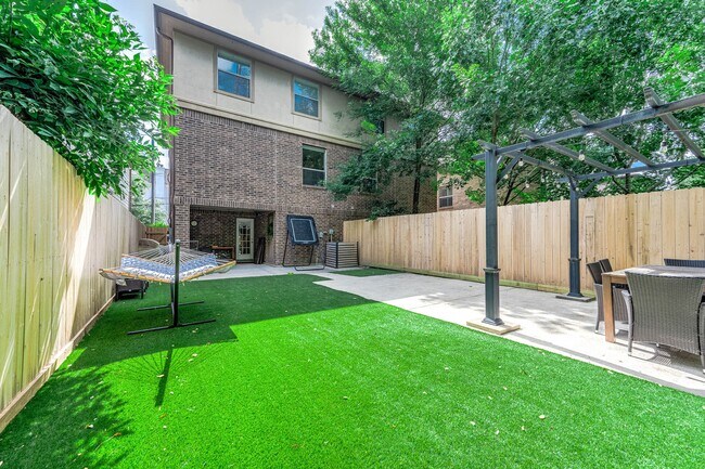 Building Photo - 4318 Childress St