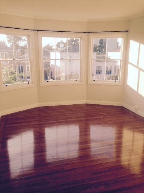 Building Photo - Enjoy indoor & outdoor living in this Spacious 4 Level, 3 bedroom 2 bath home in Lakeside District