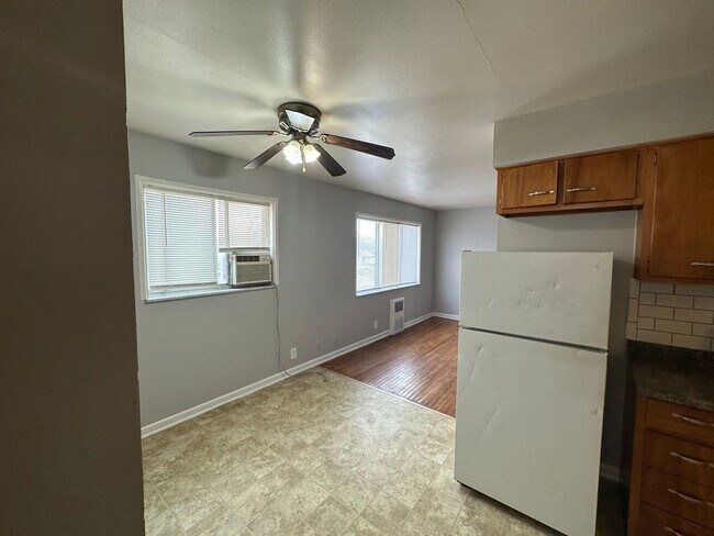 Building Photo - Live in Style at Bellagio East Living I: C...