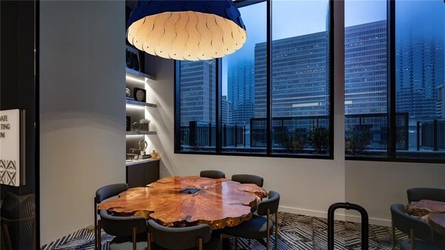 Building Photo - 161 Peachtree Center Ave NE