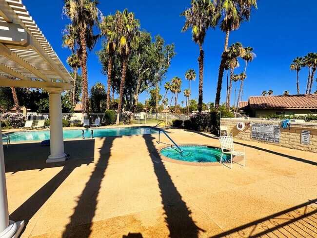 Building Photo - 75245 Vista Corona