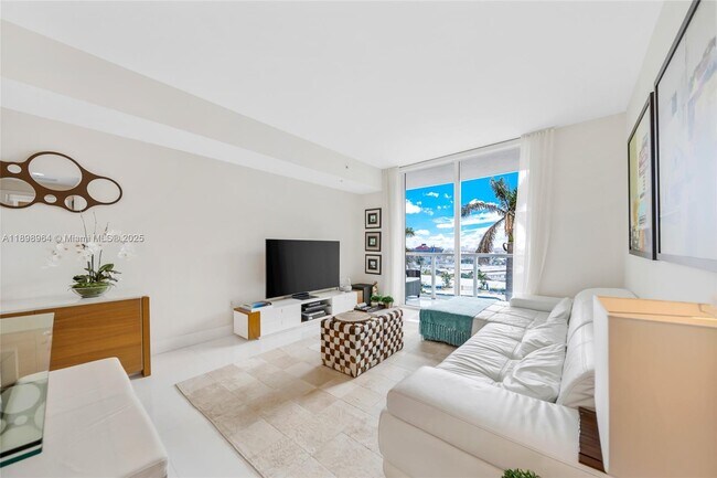 Building Photo - 253 NE 2nd St