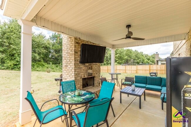 Building Photo - 244 Oakley Ct