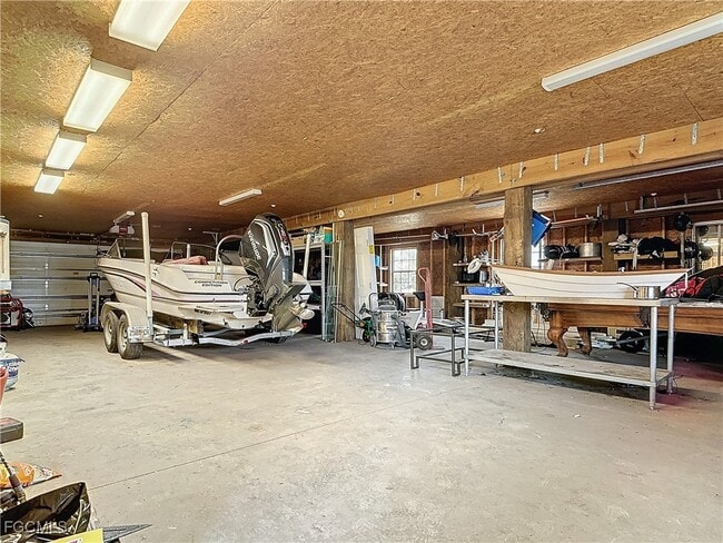 Building Photo - 17539 Boat Club Dr
