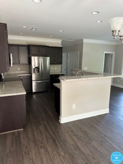 Building Photo - 851 Silver Leaf Dr