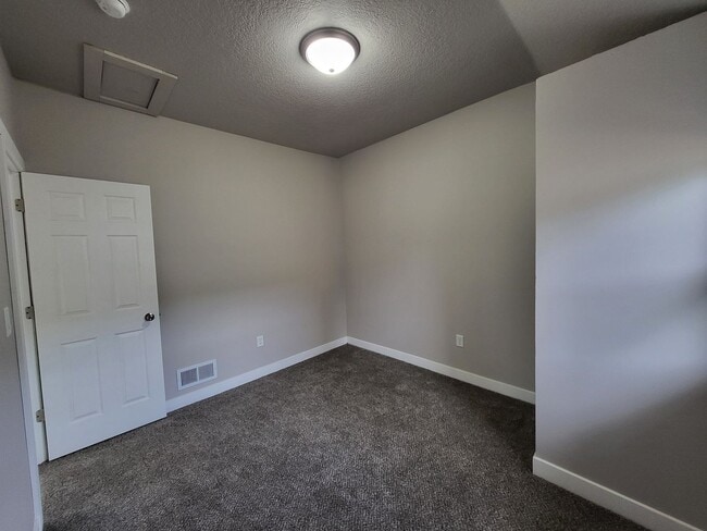 Building Photo - MOVE IN SPECIAL! Beautifully renovated East side home with 2+ car detached garage!