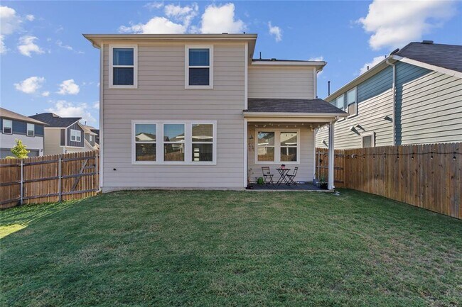 Building Photo - 3007 Salvidar Bend