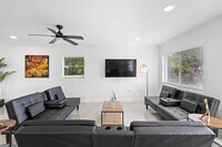 Building Photo - 1780 Lake St