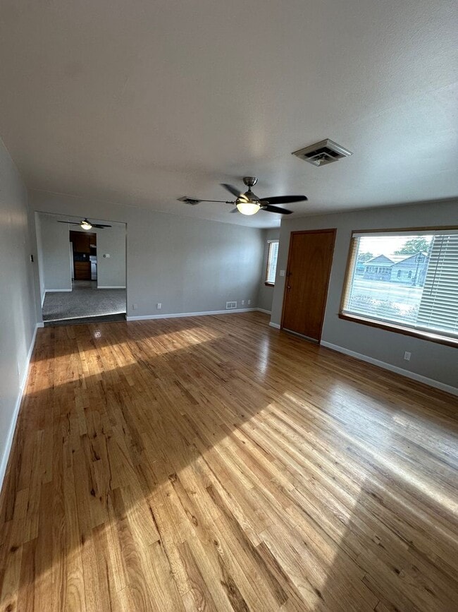 Building Photo - Great location in Meridian for this 3 bedroom 2 bath home.