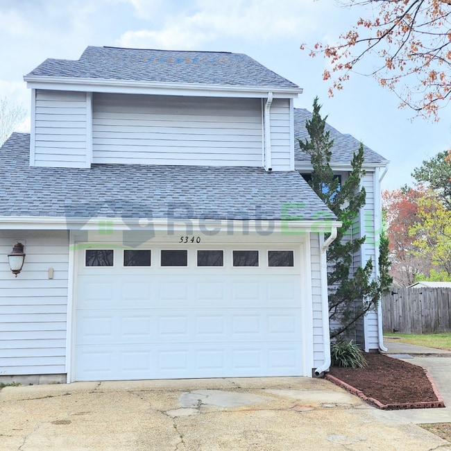 Primary Photo - 5340 Chatham Lake Dr