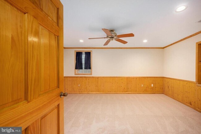 Building Photo - 12907 Martingale Ct