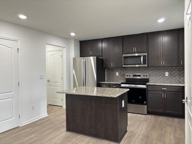 Building Photo - 9272 Hemlock Ln