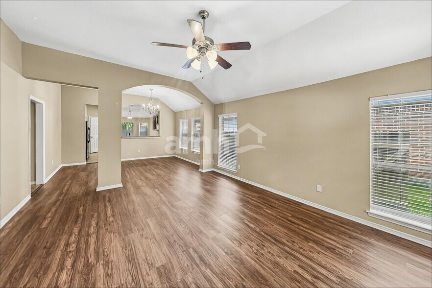 Building Photo - 2411 Morgan Ridge Ln