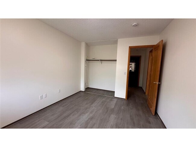 Building Photo - 4009 Heritage Hills Dr