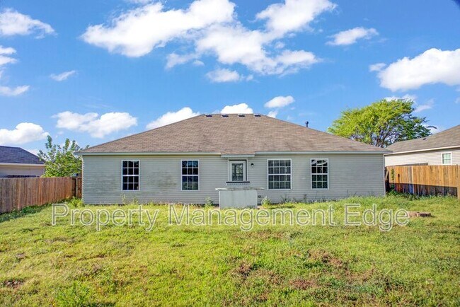 Building Photo - 2708 W El Dorado St
