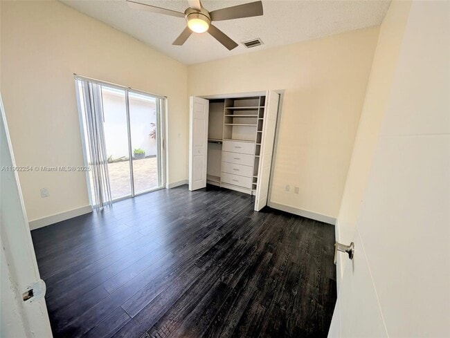 Building Photo - 15356 SW 42nd Ln
