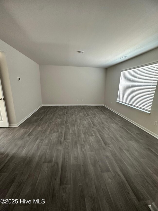 Building Photo - 4117 Laurel Rdg Dr