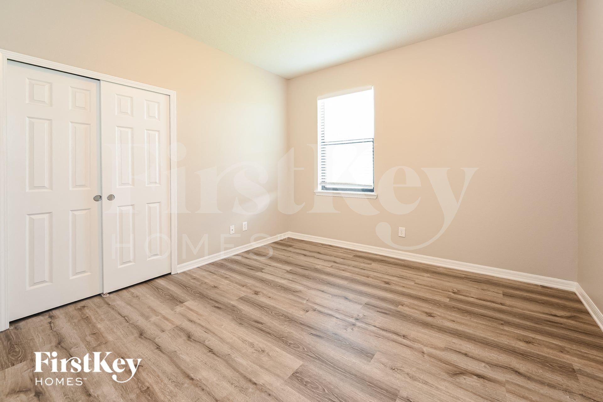 Building Photo - 10431 55th Ct E