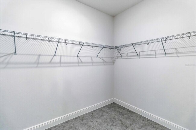 Building Photo - 4848 Shady Pnes Dr