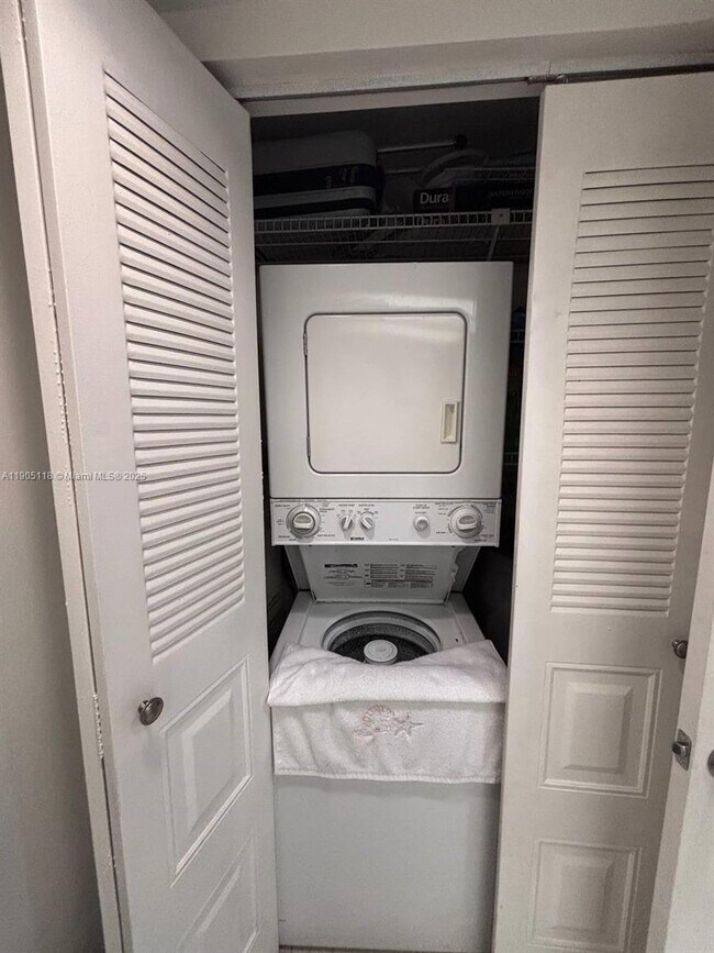 Building Photo - 500 SW 130th Terrace