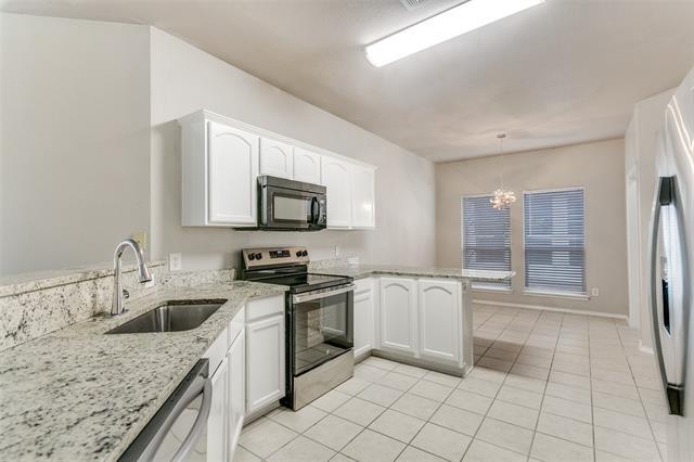 Building Photo - 9705 Hedge Bell Dr