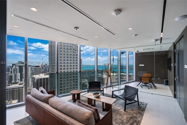 Building Photo - 300 Biscayne Blvd