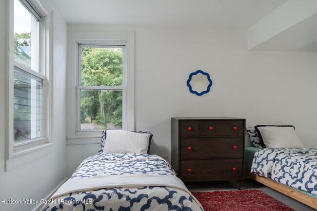 Building Photo - 78 2nd St